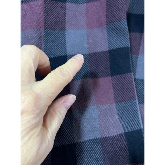 Orvis Men’s Medium Black Maroon Heavy Flannel Long Sleeve Button Front Shirt - Picture 8 of 11